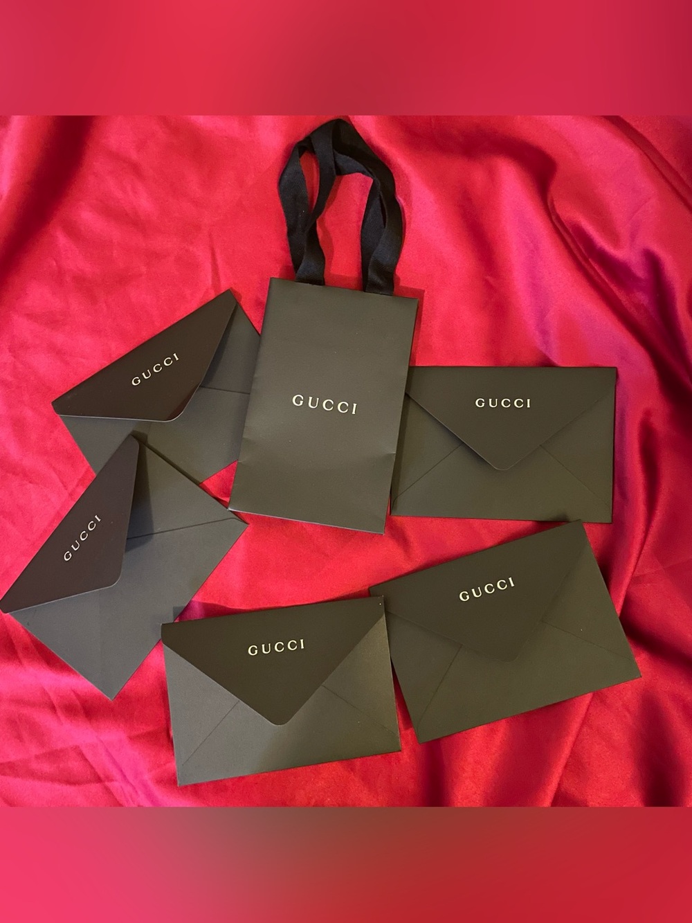AUTHENTIC GUCCI SMALL SHOPPING BAG AND ENVELOPES